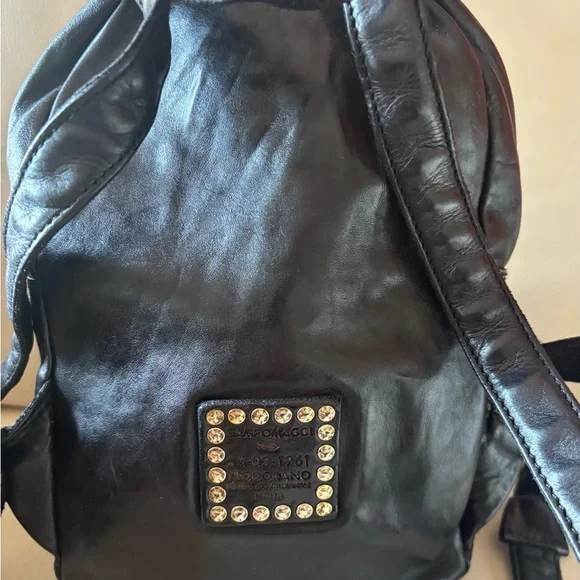 Campomaggi Black Small Backpack with Rivets - Picture 4 of 14